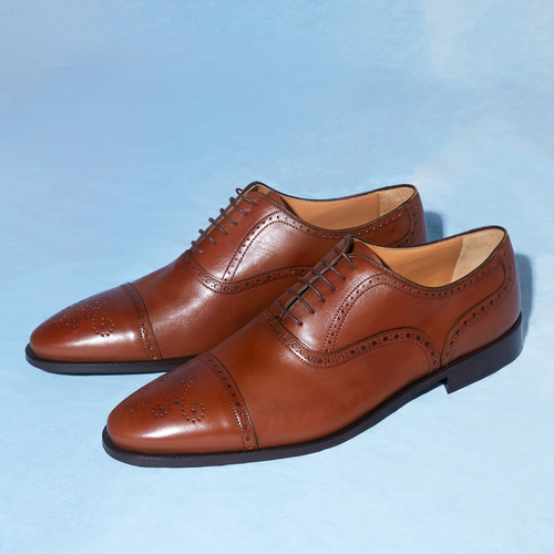 Elegante Schuhe im Oxfordstil aus braunem Leder 