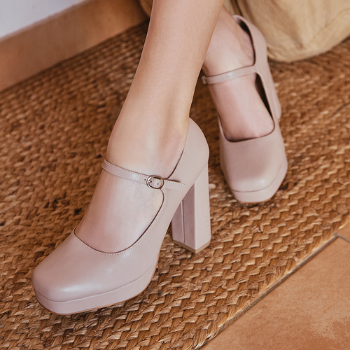 Schuh im Mary-Jane-Stil mit Absatz und Plateau in Softr beige-Farbe 