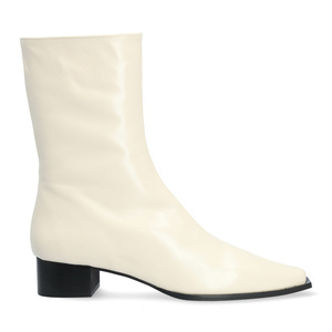 Heeled booties in off-white leather