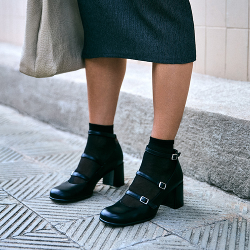 Chaussures Mary Jane à talons en cuir noir 